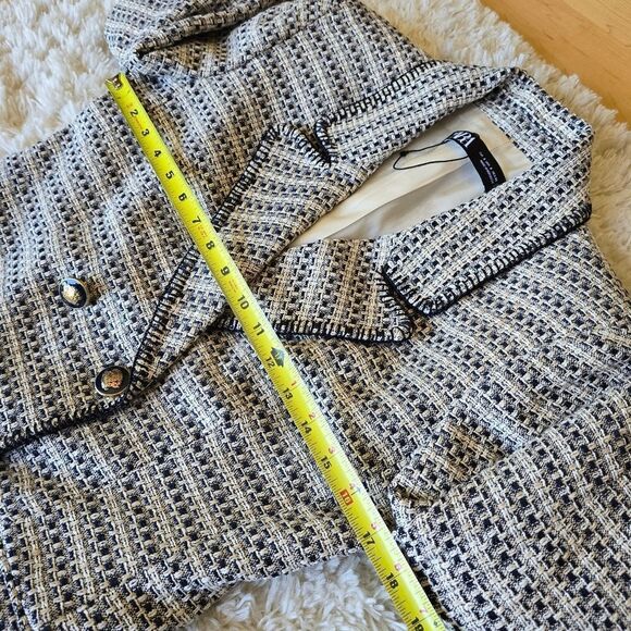 Zara Women's Black and White Tweed Jacket Size Small Preppy - Picture 7 of 9